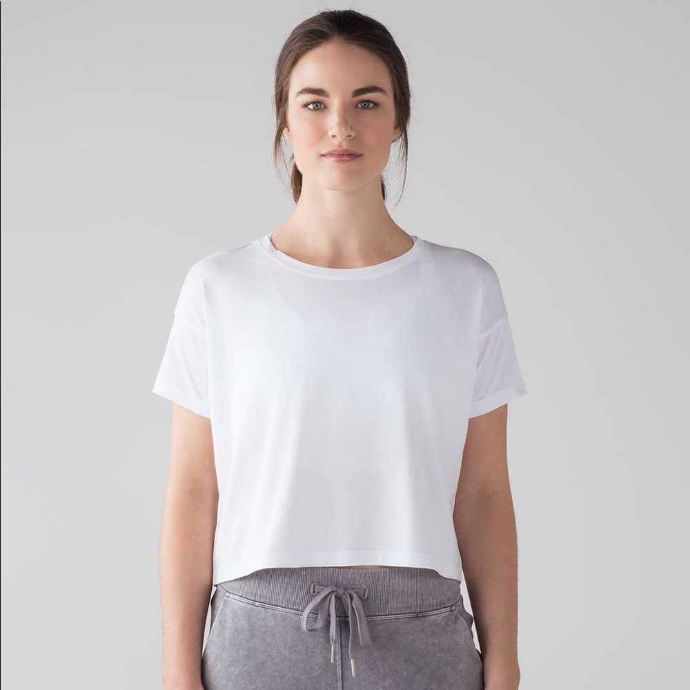 Lululemon Cates tee. White. Size 4.